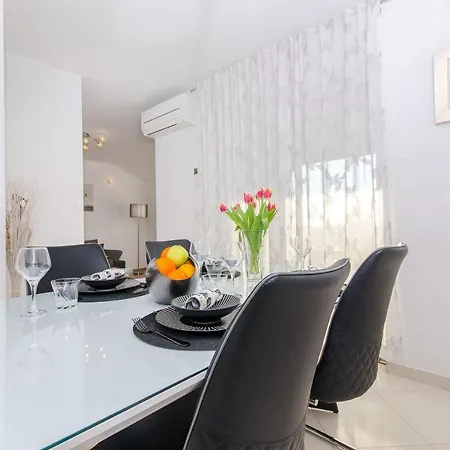 Prestige Apartment