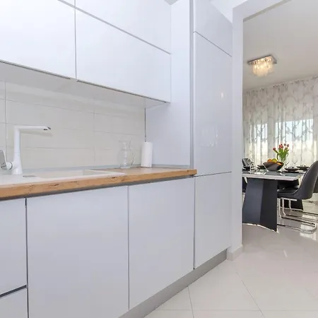Apartment Prestige Okrug Gornji